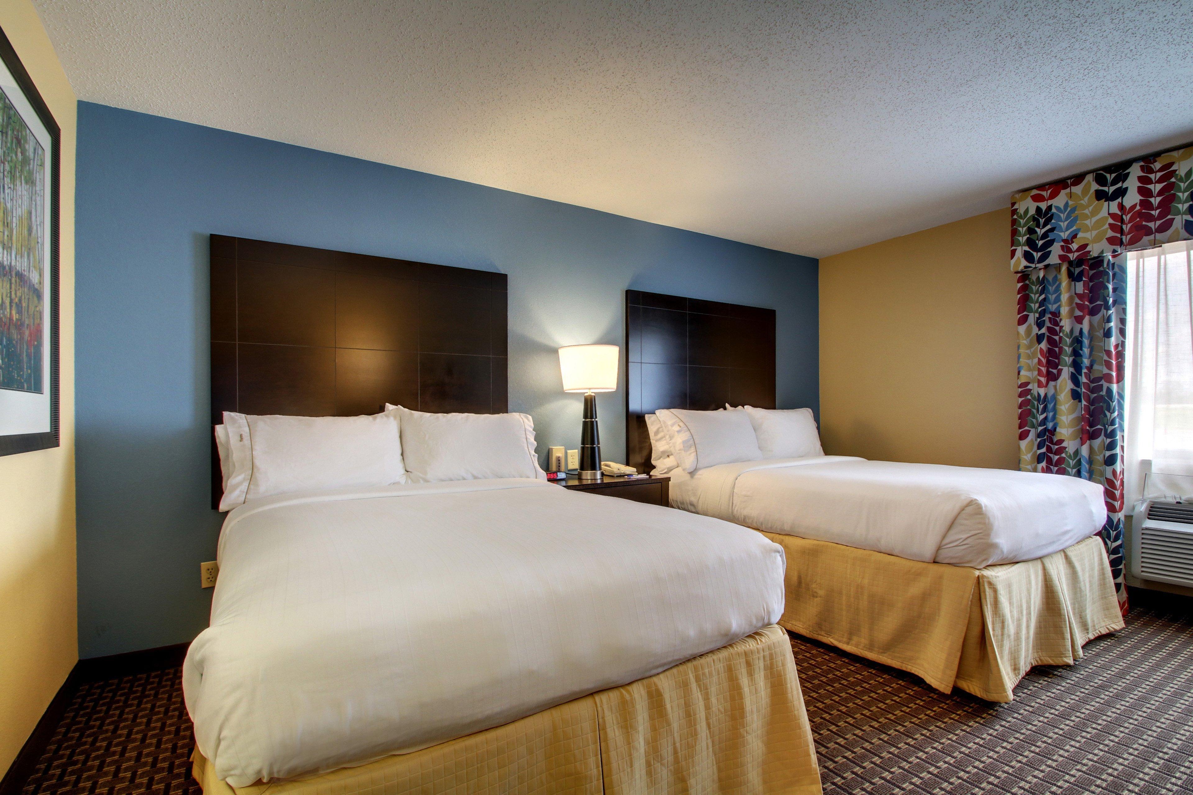 Holiday Inn Express Hotel Fort Campbell-Oak Grove By Ihg Exterior photo